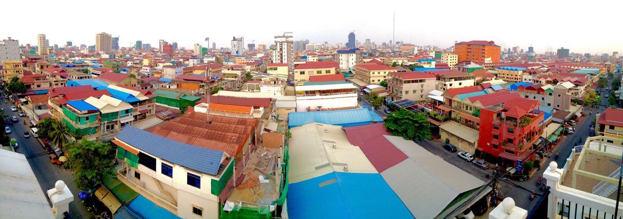 Lalune Hotel Phnom Penh Bagian luar foto