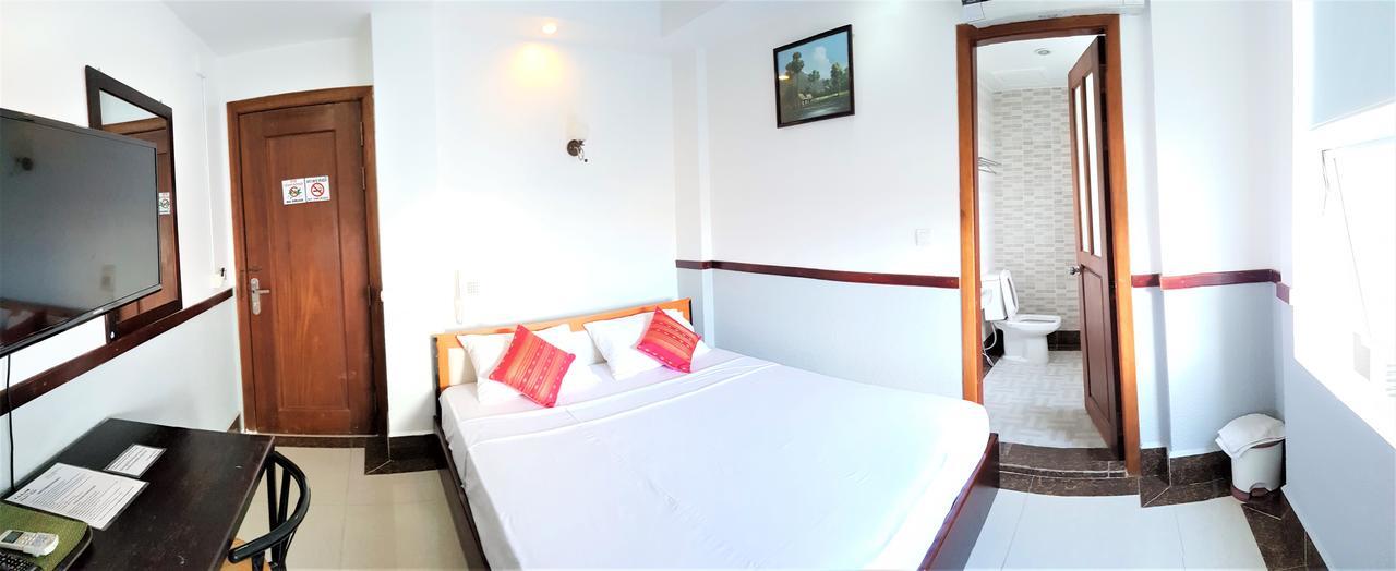 Lalune Hotel Phnom Penh Bagian luar foto
