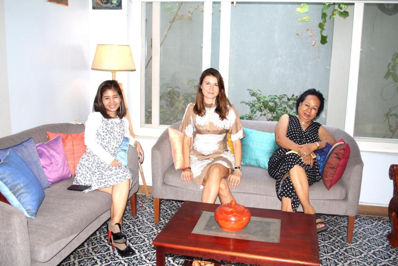 Lalune Hotel Phnom Penh Bagian luar foto