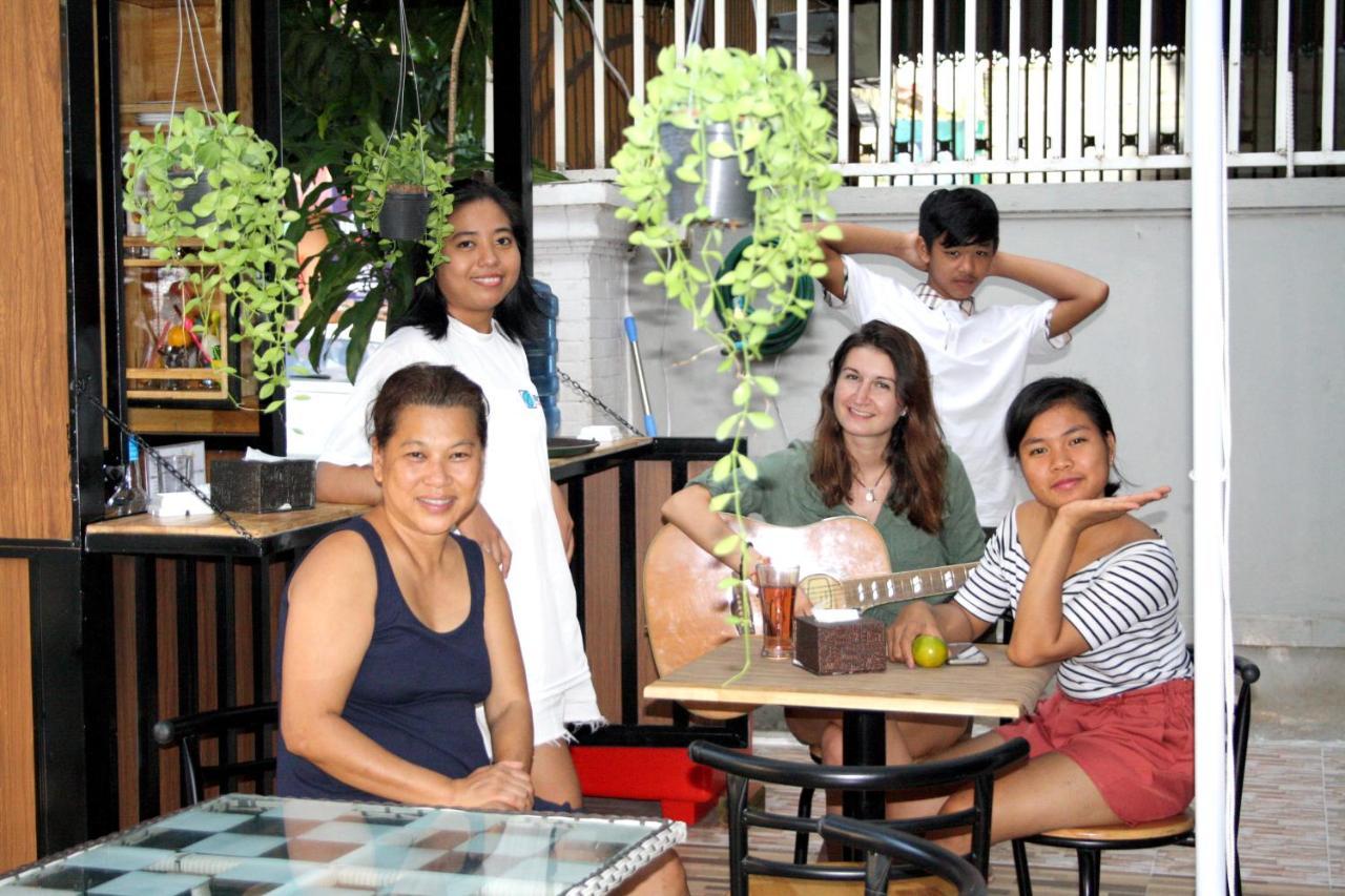 Lalune Hotel Phnom Penh Bagian luar foto