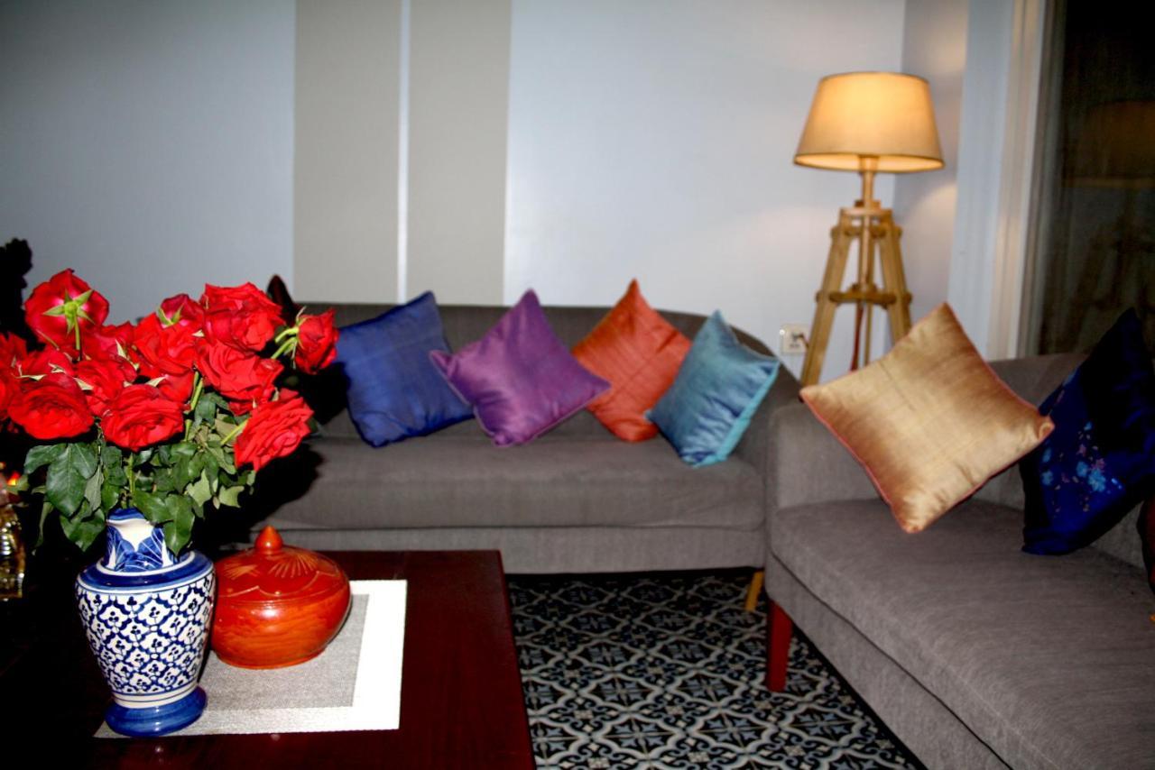 Lalune Hotel Phnom Penh Bagian luar foto