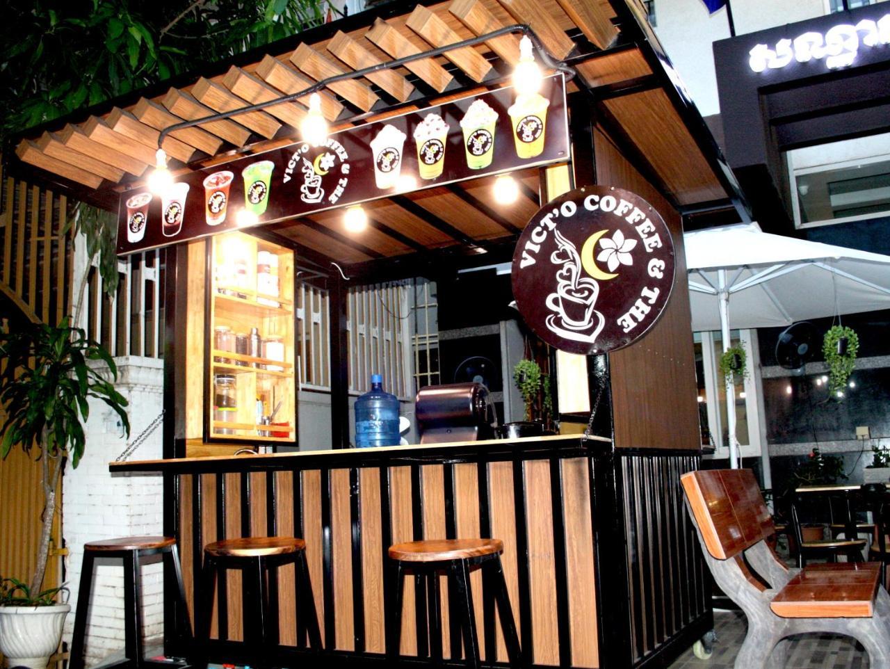 Lalune Hotel Phnom Penh Bagian luar foto